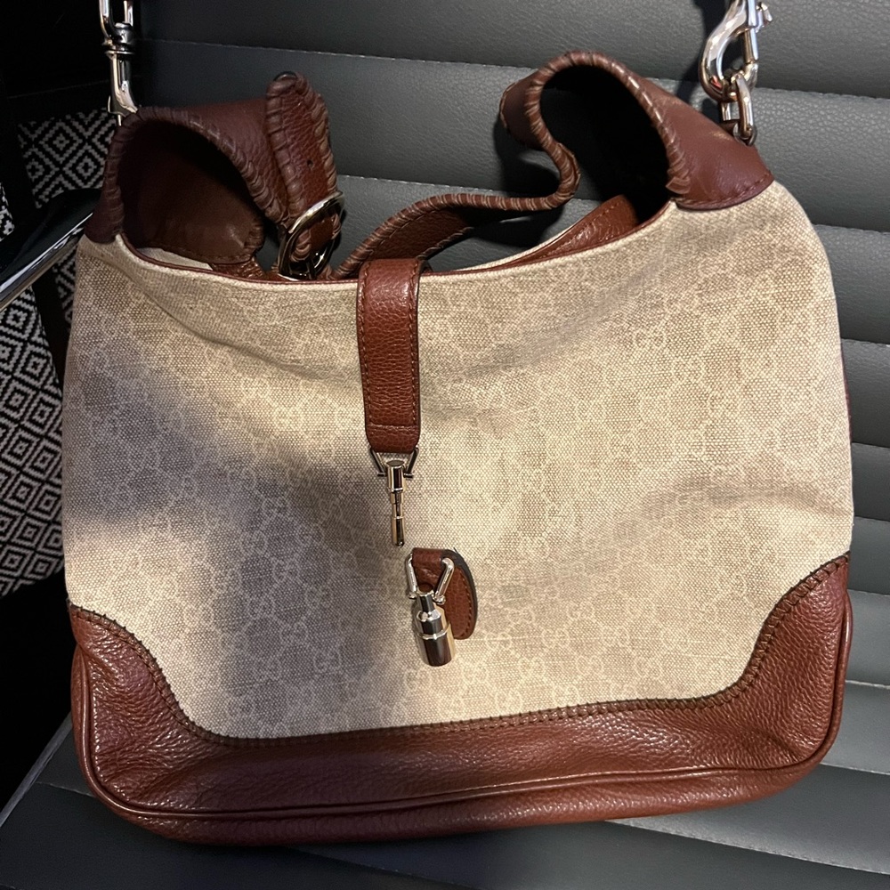 GUCCI VINTAGE JACKIE BAG